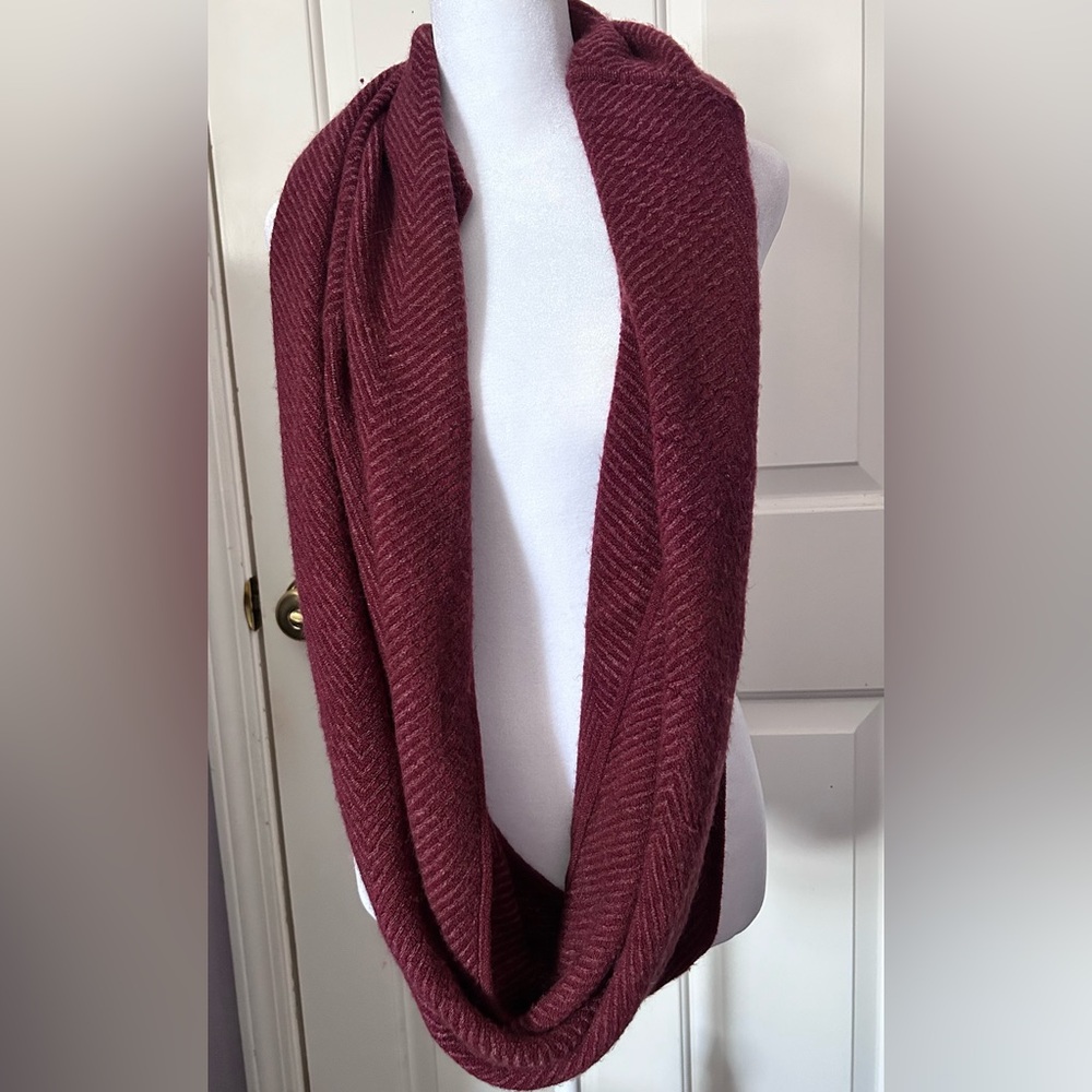 Modena Infinity Scarf With Chevron Pattern, Burgundy
